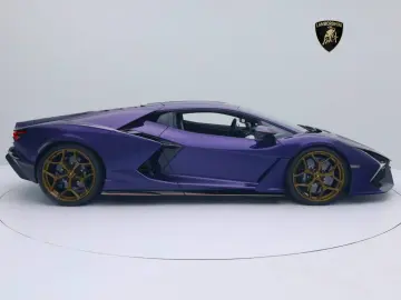 LAMBORGHINI Revuelto MY24 I VIOLA ALETHEIA I AD PERSONAM I B