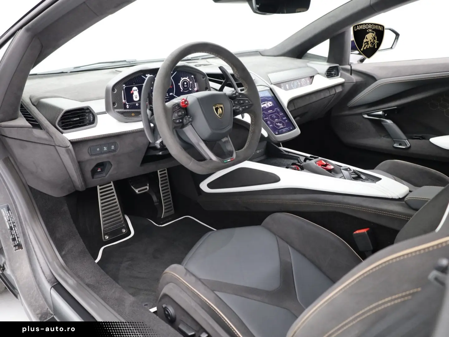 LAMBORGHINI Revuelto MY24 I VIOLA ALETHEIA I AD PERSONAM I B