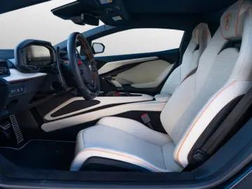 LAMBORGHINI Revuelto Verde Gea Lucido   Lamborghini Nürnberg