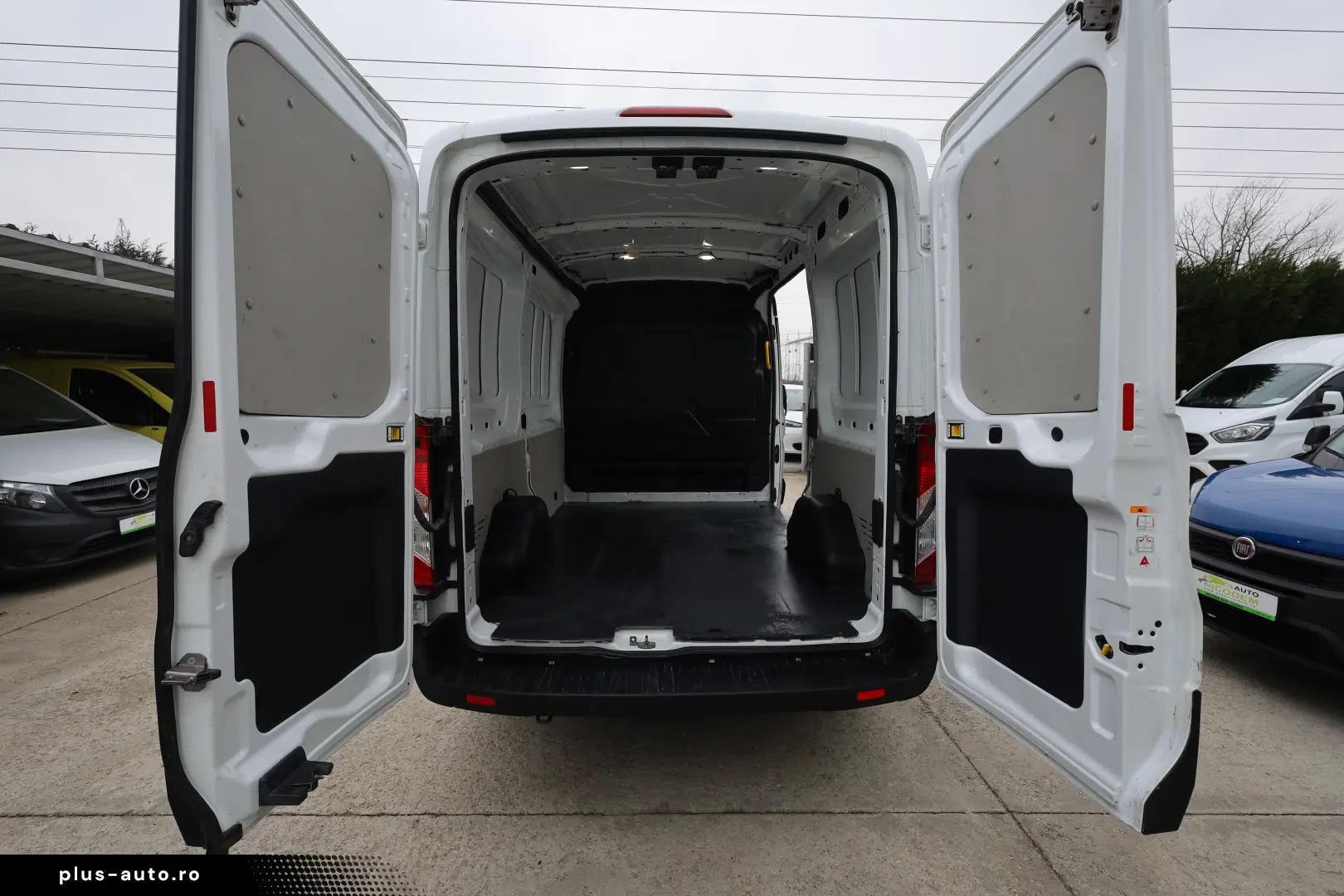 Ford Transit L2H2 2.0 MHEV 130CP