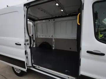 Ford Transit L2H2 2.0 MHEV 130CP