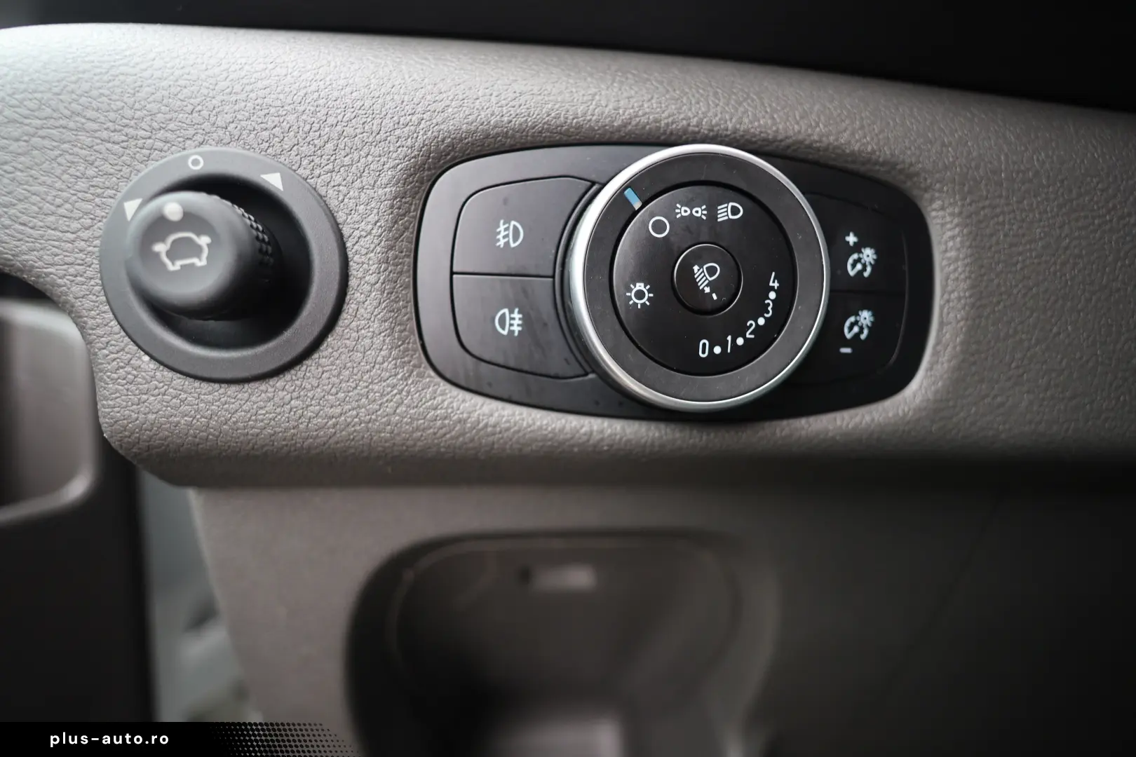 Ford Transit L2H2 2.0 MHEV 130CP