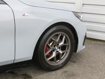 BMW 520 i Lim M Sport LED NAVI AHK 360