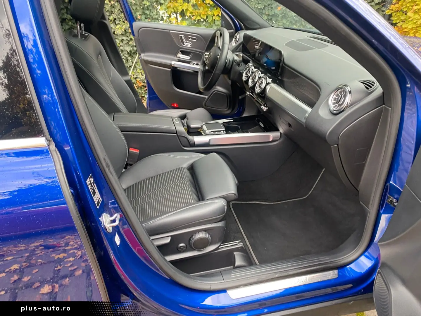 MERCEDES-BENZ GLB 200 Aut. ALLRAD PANO LED  360 CAM &hellip;