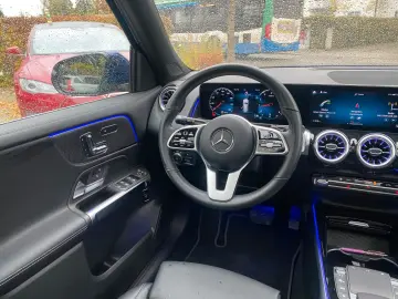 MERCEDES-BENZ GLB 200 Aut. ALLRAD PANO LED  360 CAM &hellip;