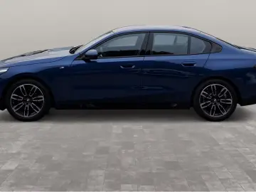 BMW 520 i Limousine M Sport inkl. Winterräder