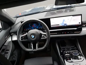 BMW 520 i Limousine M Sport inkl. Winterräder