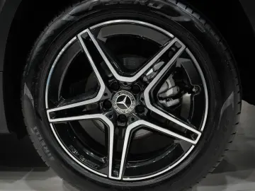 MERCEDES-BENZ GLB 200 d 4M AMG-LINE NIGHT PANO LEDER&hellip;