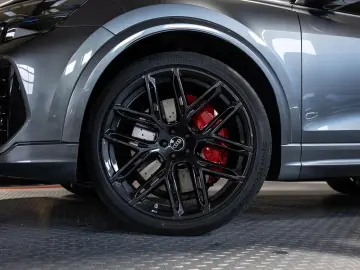 Audi RSQ8 4.0 TFSI quattro B&O PANO