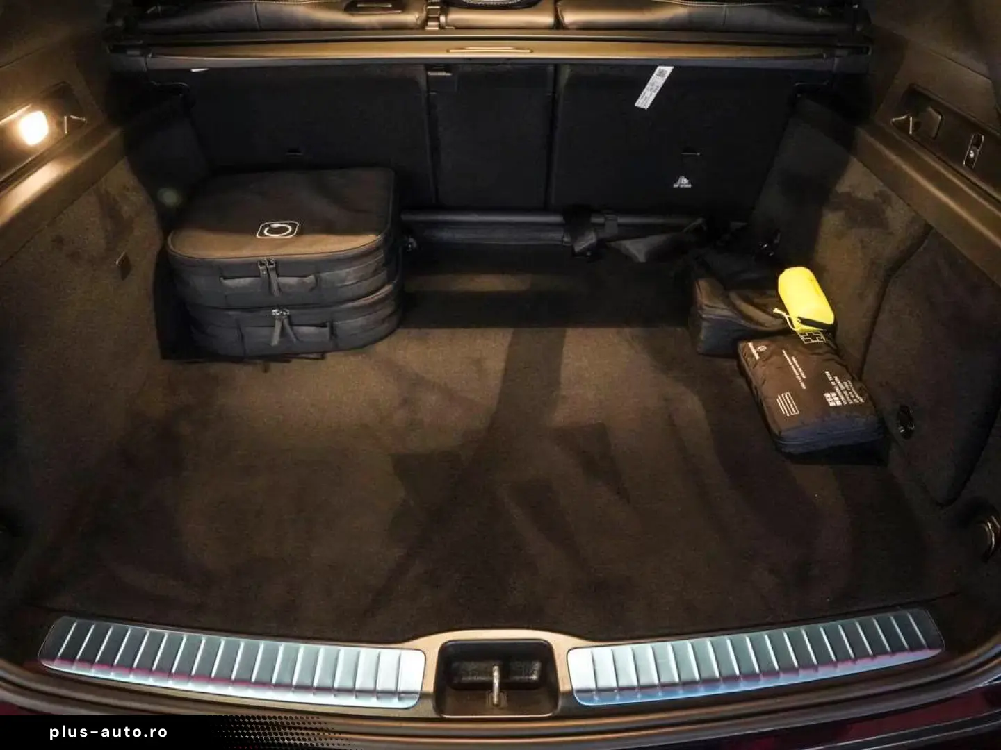 Mercedes-Benz GLE 350 de-AMG-NIGHT-HUD-MEMORY-AHK