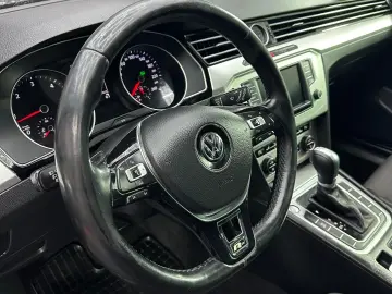 VW Passat B8 Automat 2.0 Diesel