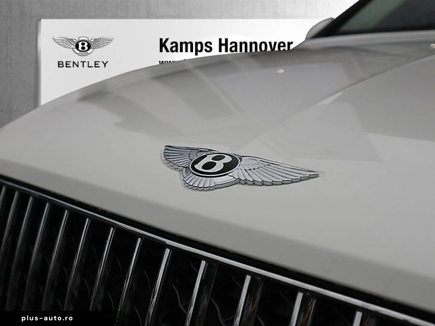 BENTLEY Bentayga V8 EWB Azure  Airline Seats B&O