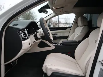 BENTLEY Bentayga V8 EWB Azure  Airline Seats B&O