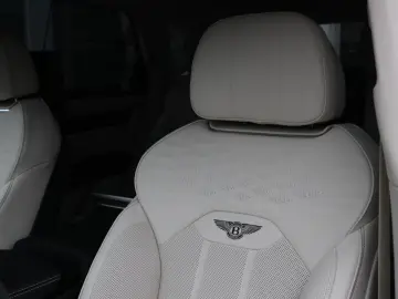 BENTLEY Bentayga V8 EWB Azure  Airline Seats B&O