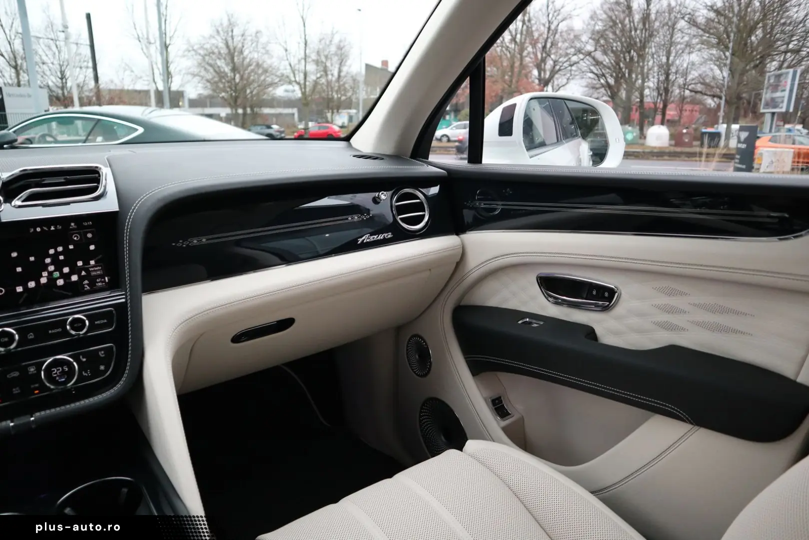 BENTLEY Bentayga V8 EWB Azure  Airline Seats B&O