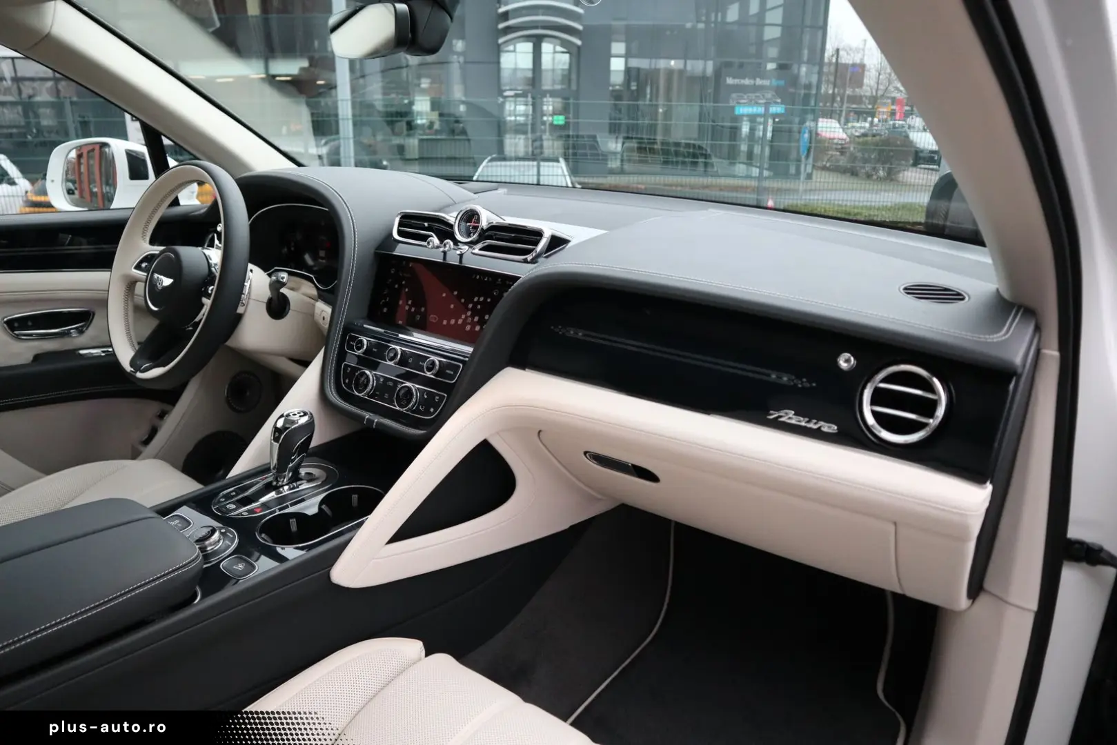 BENTLEY Bentayga V8 EWB Azure  Airline Seats B&O