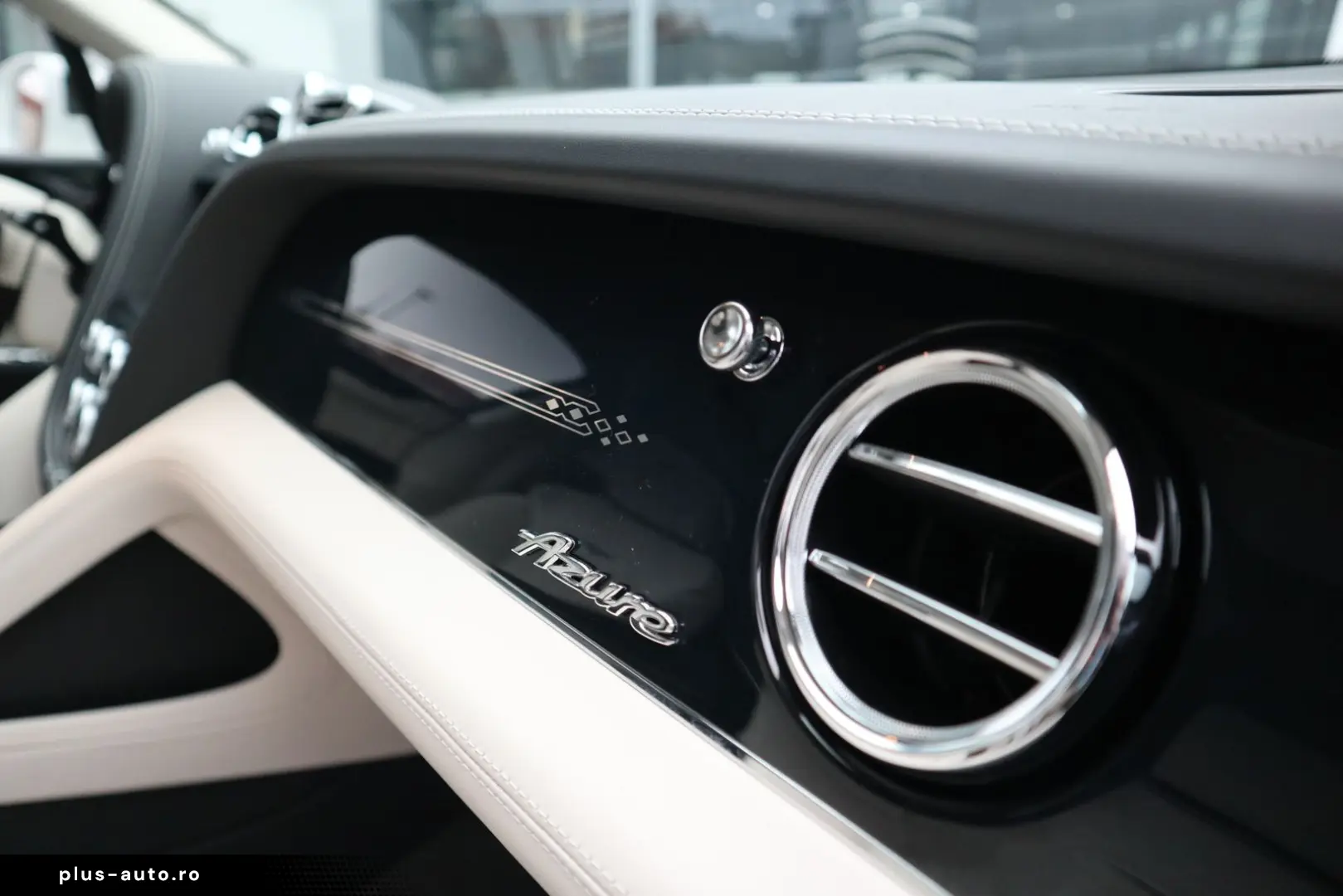 BENTLEY Bentayga V8 EWB Azure  Airline Seats B&O