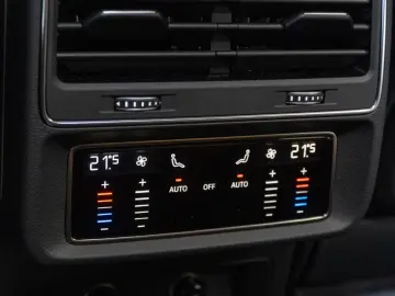 Audi RSQ8 Pano Matrix HUD Luft Softclose