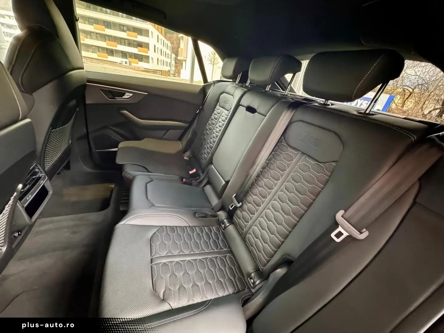 Audi RSQ8 TFSI Facelift sw-sw Park  HUD