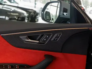 Audi RSQ8 Pano Matrix HUD Luft Softclose