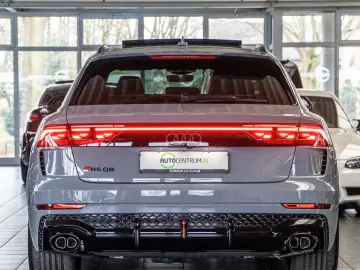 Audi RSQ8 Pano Matrix HUD Luft Softclose