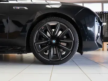 BMW 760 e XDRIVE M Sport  STOC LIVRARE IMEDIATA