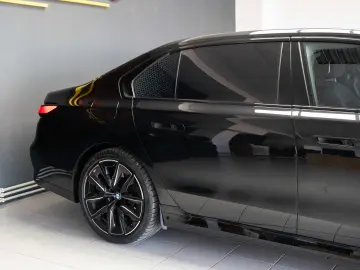 BMW 760 e XDRIVE M Sport  STOC LIVRARE IMEDIATA