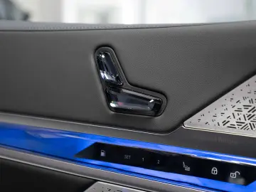 BMW 760 e XDRIVE M Sport  STOC LIVRARE IMEDIATA