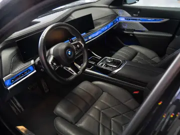 BMW 760 e XDRIVE M Sport  STOC LIVRARE IMEDIATA