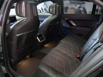 BMW 760 e XDRIVE M Sport  STOC LIVRARE IMEDIATA