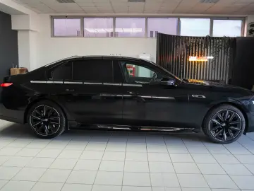BMW 760 e XDRIVE M Sport  STOC LIVRARE IMEDIATA
