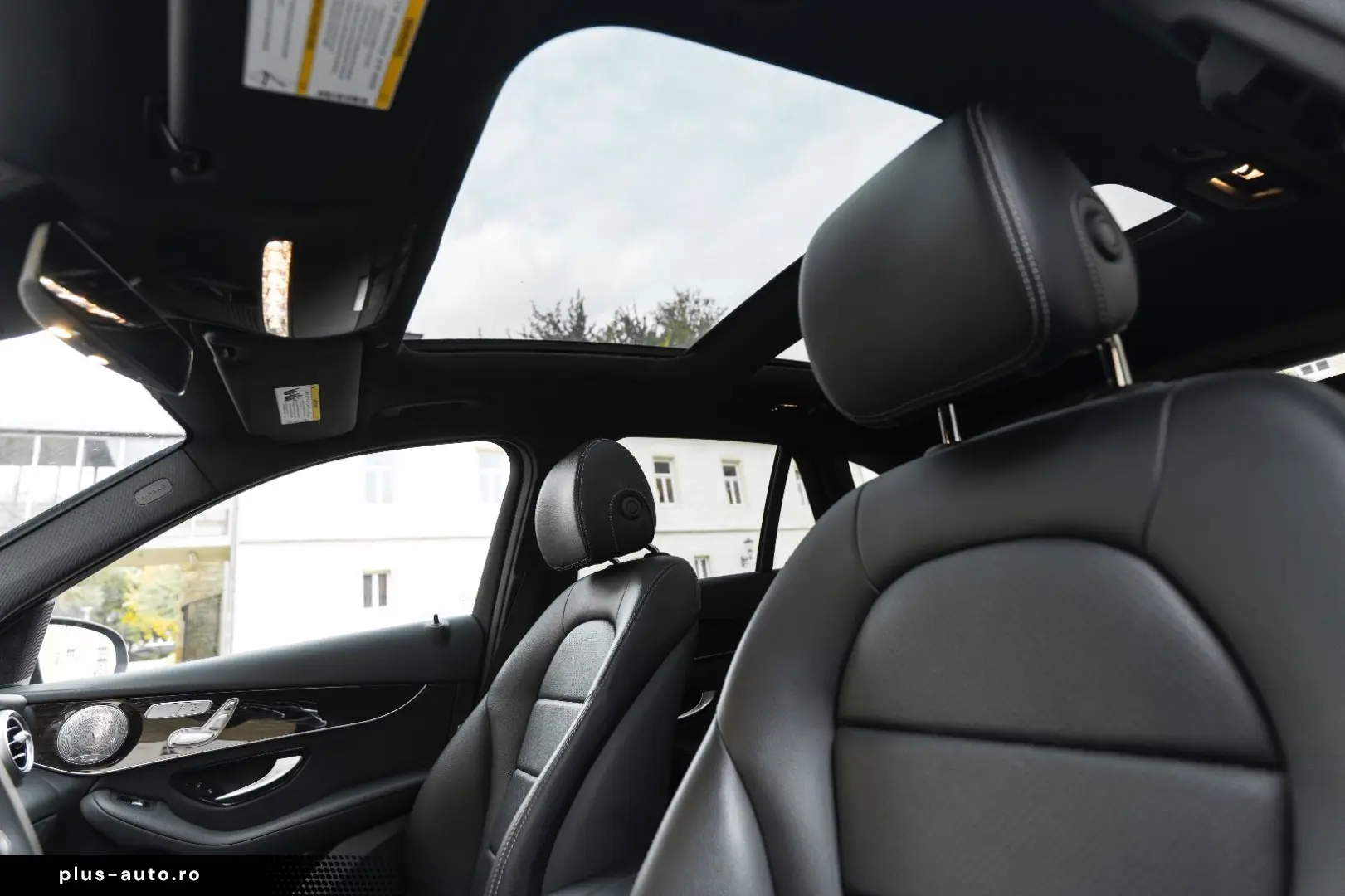 MERCEDES-BENZ GLC 300 4Matic 360  LED TOTW PANO