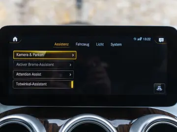 MERCEDES-BENZ GLC 300 4Matic 360  LED TOTW PANO