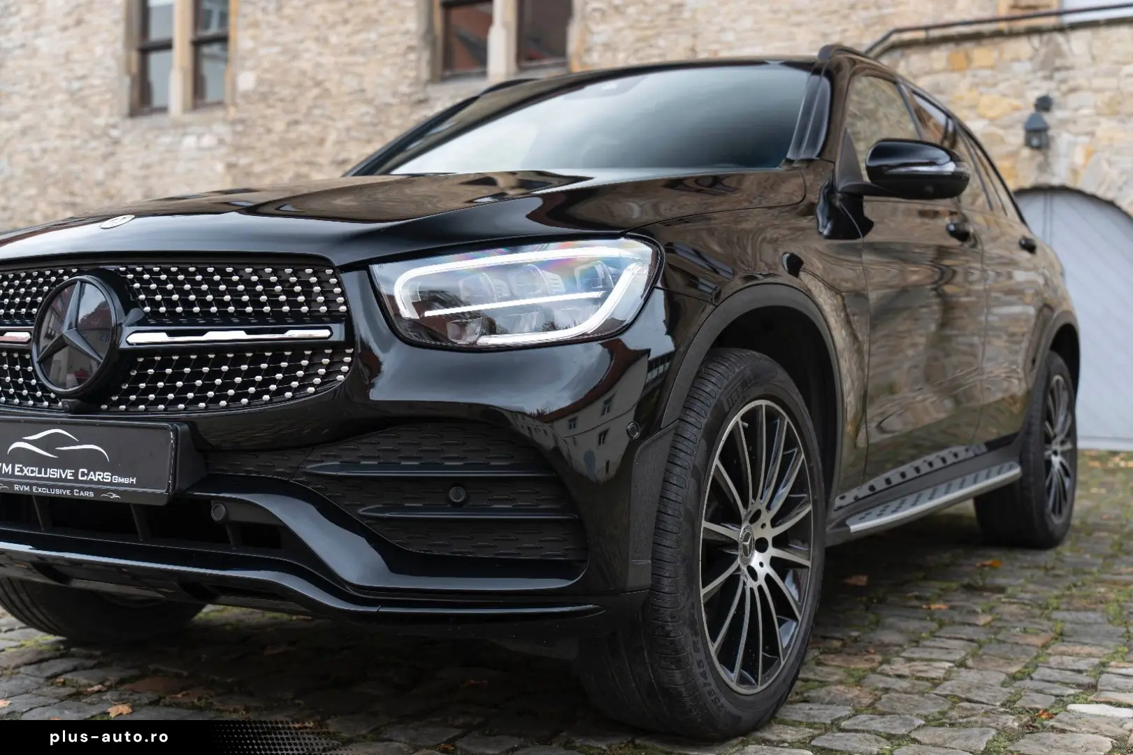 MERCEDES-BENZ GLC 300 4Matic 360  LED TOTW PANO