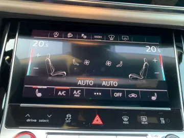 Audi SQ8 TFSI quattro tiptronic PANO B&O VALCONA AHK