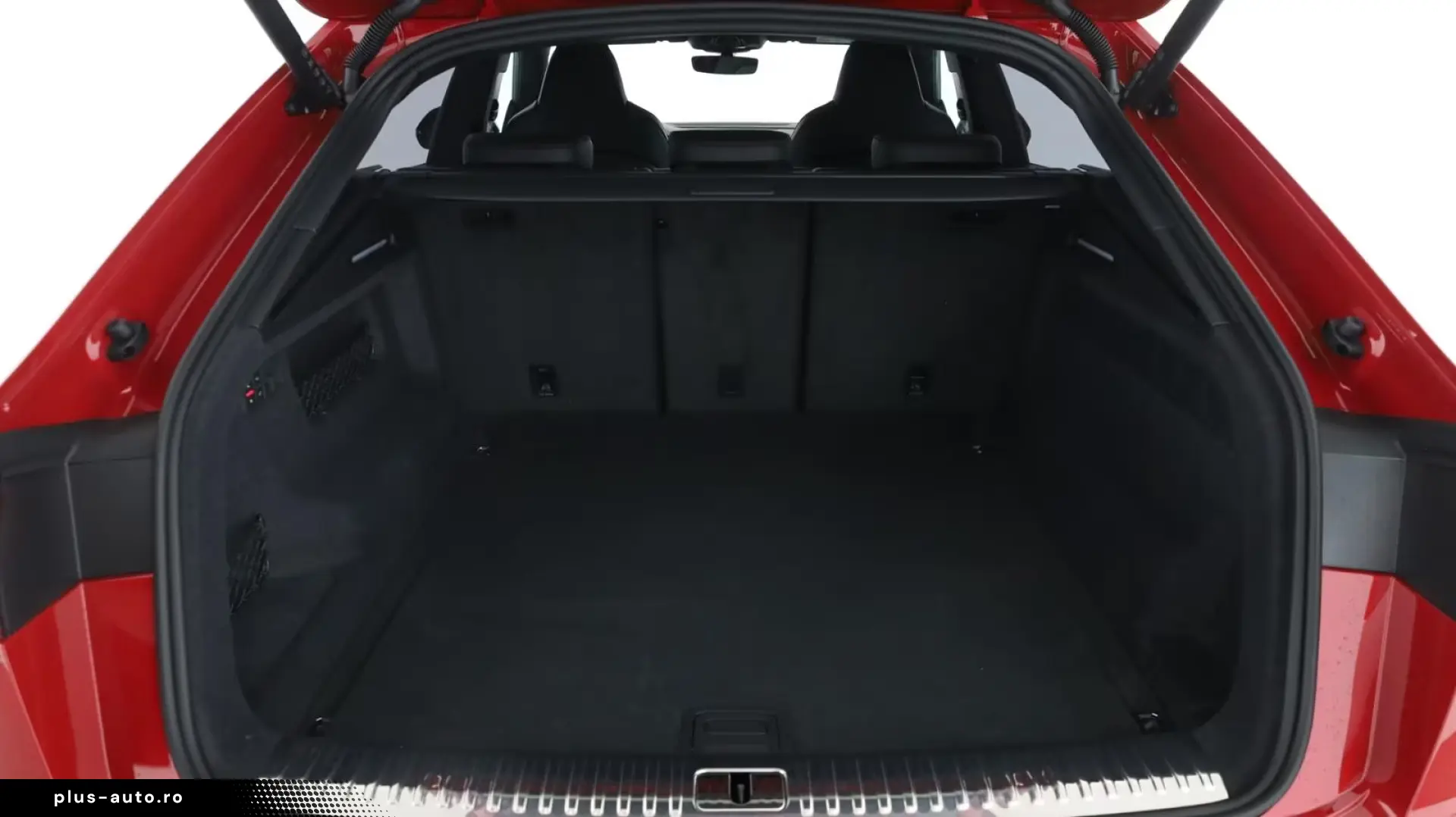 Audi RSQ8 performance