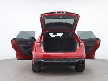 Audi RSQ8 performance