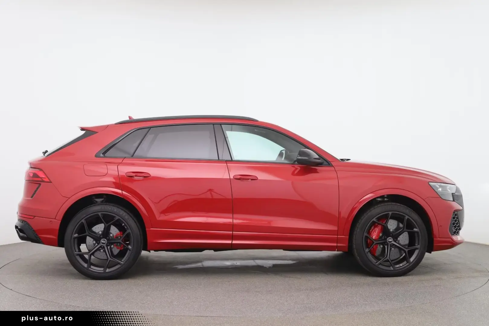 Audi RSQ8 performance