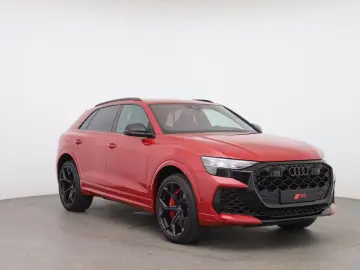 Audi RSQ8 performance