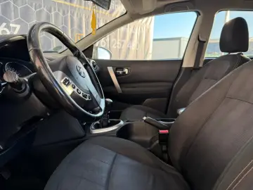 Nissan Q 2  1.5 Tdi 7 Locuri