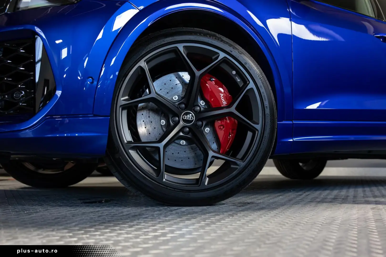 Audi RSQ8 4.0 TFSI quattro perf. KERAMIK SOND