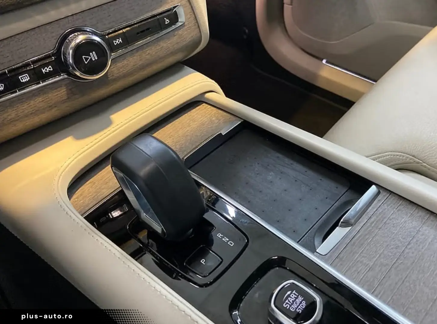 Volvo XC90 7 Seats T8 Ultimate Bright