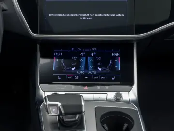 AUDI A6 Limousine 55 TFSI S-TRO QUA LED PANO RFK ACC