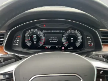 AUDI A6 45 TFSI Q S LINE LEDER AHK LM21 PANO