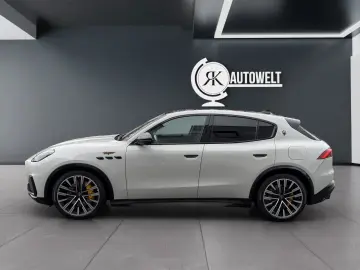 MASERATI Grecale 3.0 V6 Trofeo Auto 4WD EINZEL-STÜCK
