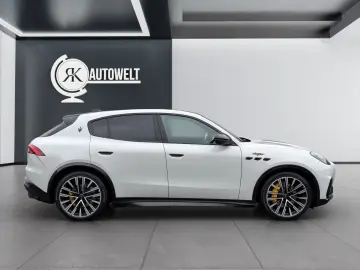 MASERATI Grecale 3.0 V6 Trofeo Auto 4WD EINZEL-STÜCK