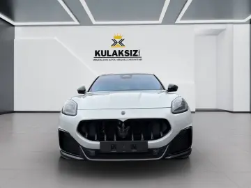 MASERATI Grecale 3.0 V6 Trofeo Auto 4WD EINZEL-STÜCK