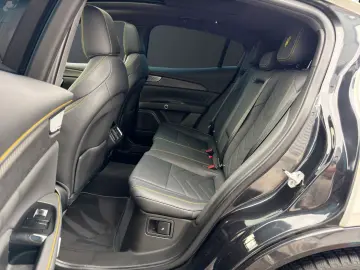 MASERATI Grecale 3.0 V6 Trofeo Auto 4WD EINZEL-STÜCK