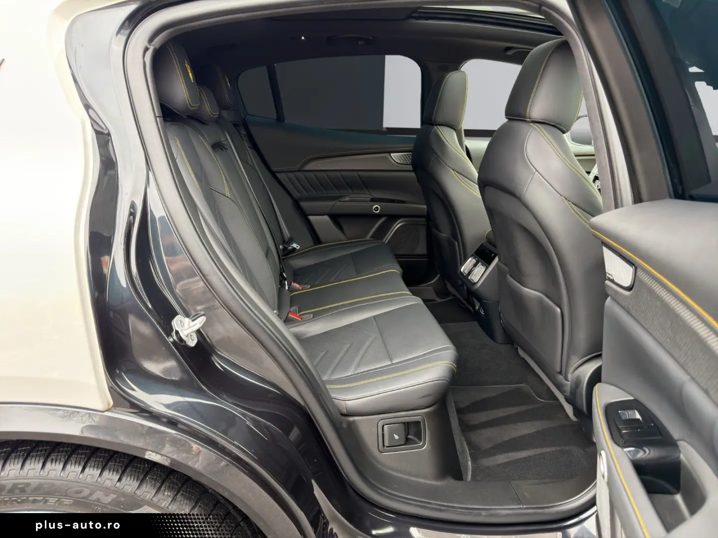 MASERATI Grecale 3.0 V6 Trofeo Auto 4WD EINZEL-STÜCK