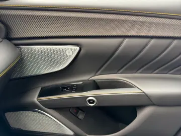 MASERATI Grecale 3.0 V6 Trofeo Auto 4WD EINZEL-STÜCK